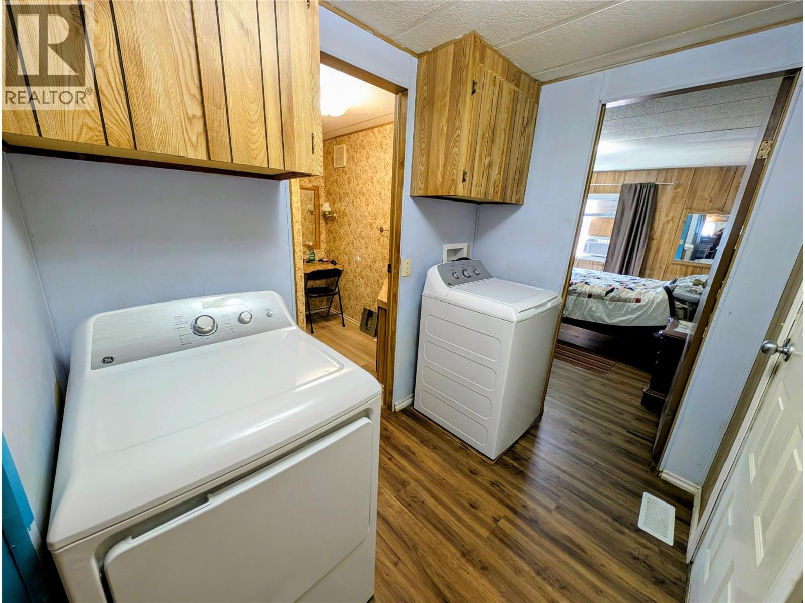 #122 1401 NICOLA AVENUE - 11