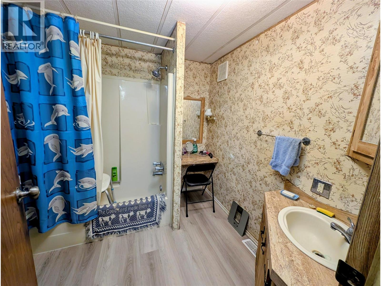 #122 1401 NICOLA AVENUE - 10