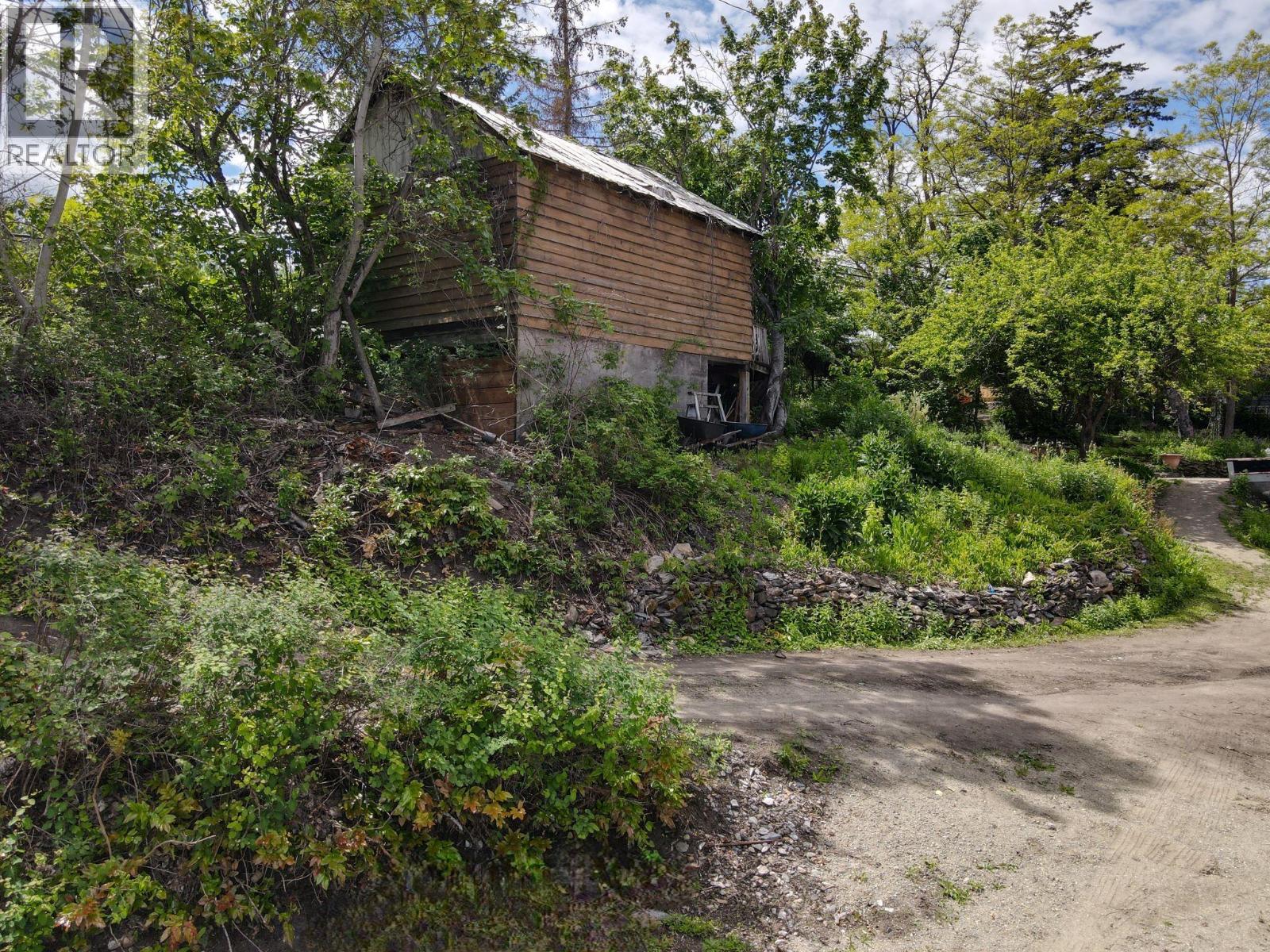 2415 Blind Bay Road, Blind Bay