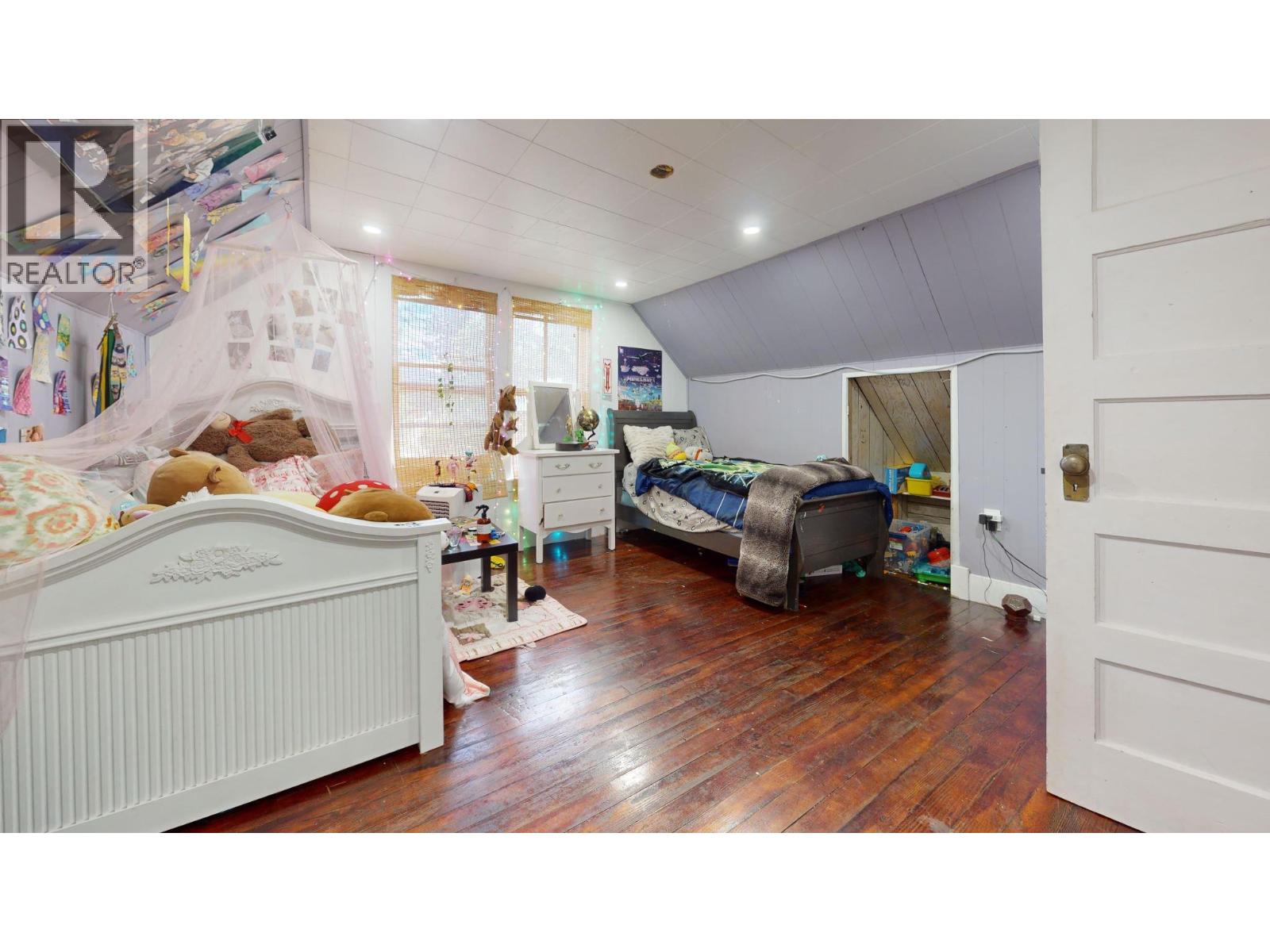 2415 Blind Bay Road, Blind Bay