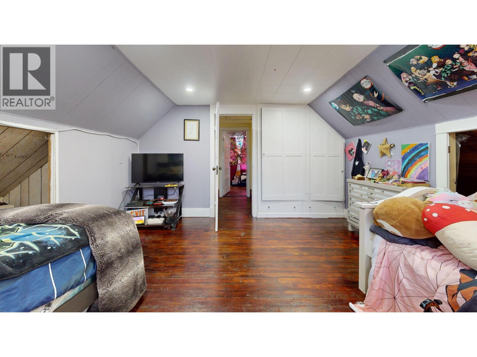 2415 Blind Bay Road, Blind Bay