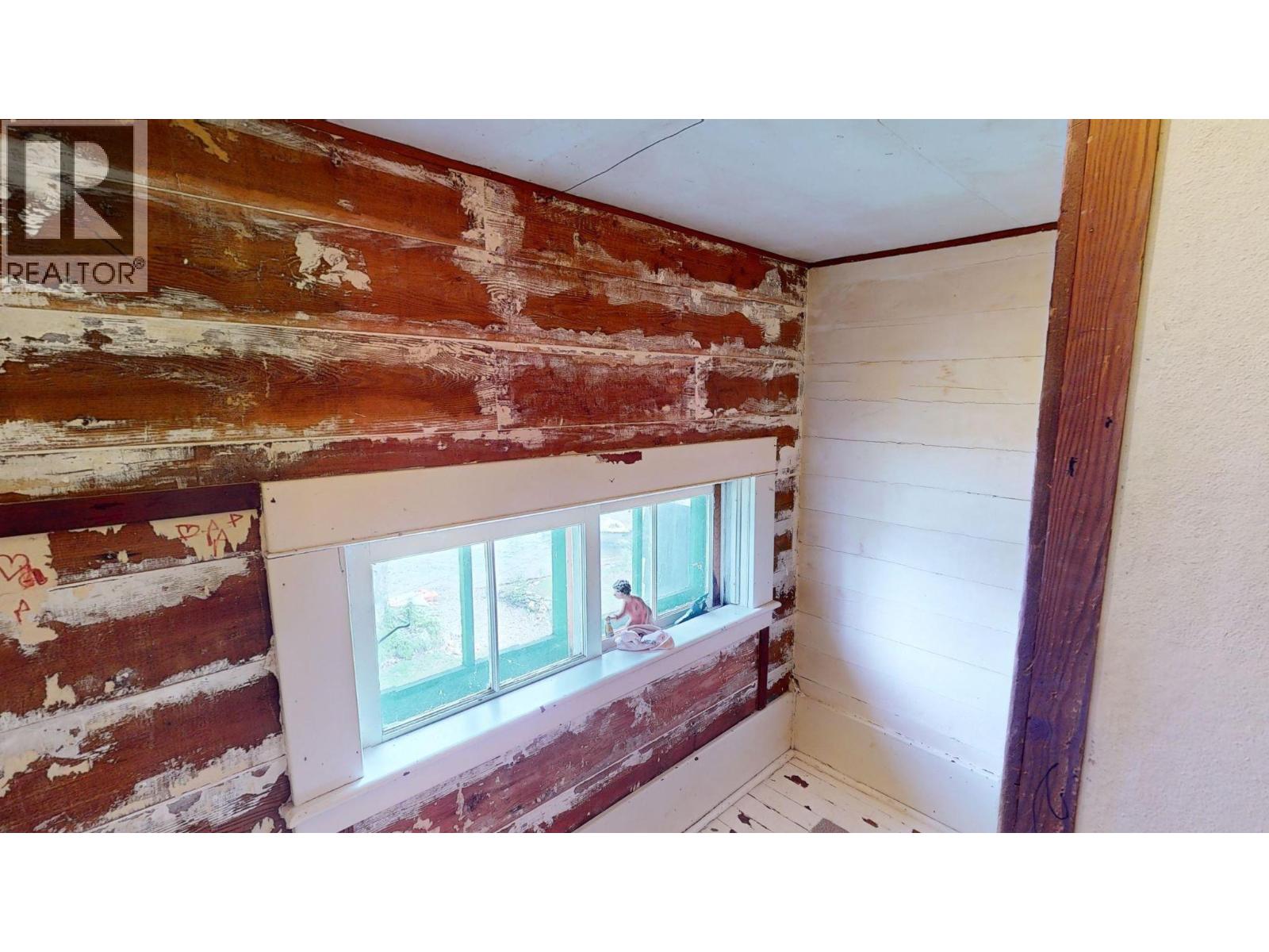 2415 Blind Bay Road, Blind Bay