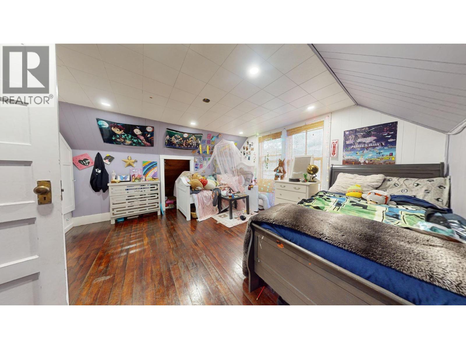 2415 Blind Bay Road, Blind Bay