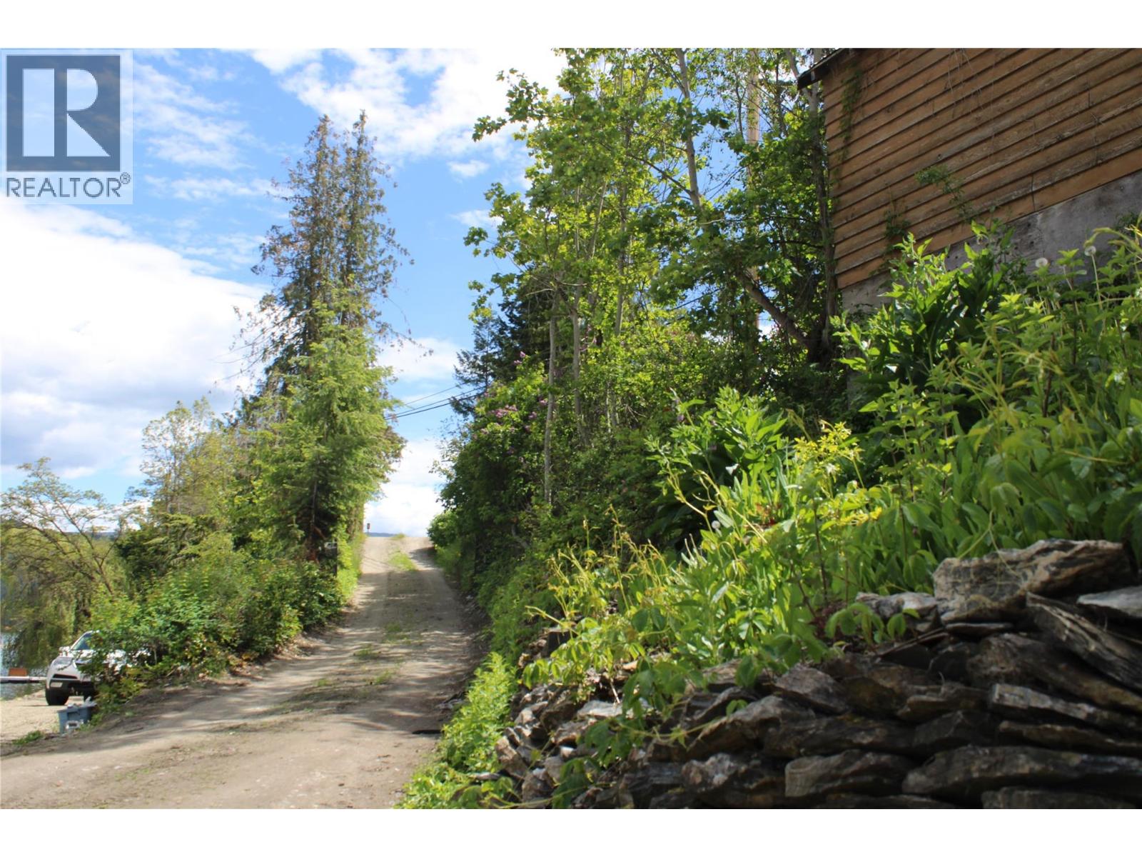 2415 Blind Bay Road, Blind Bay