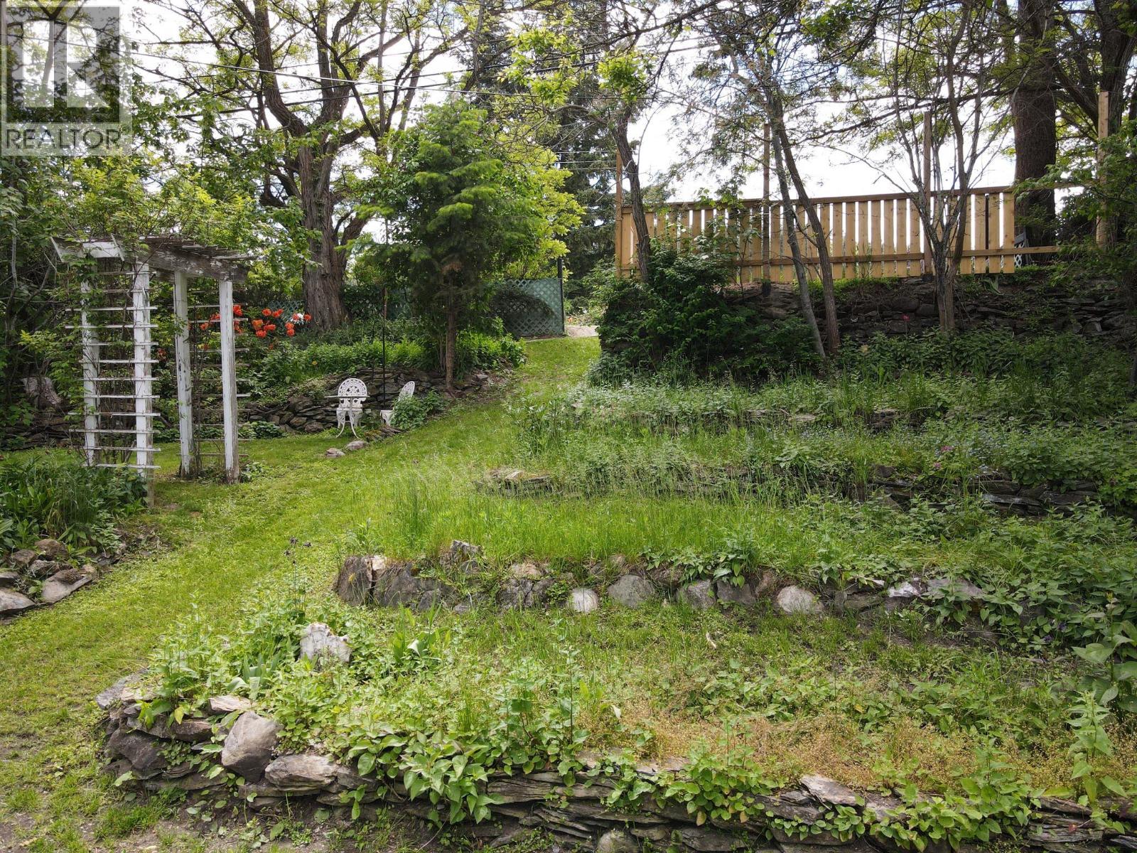 2415 Blind Bay Road, Blind Bay