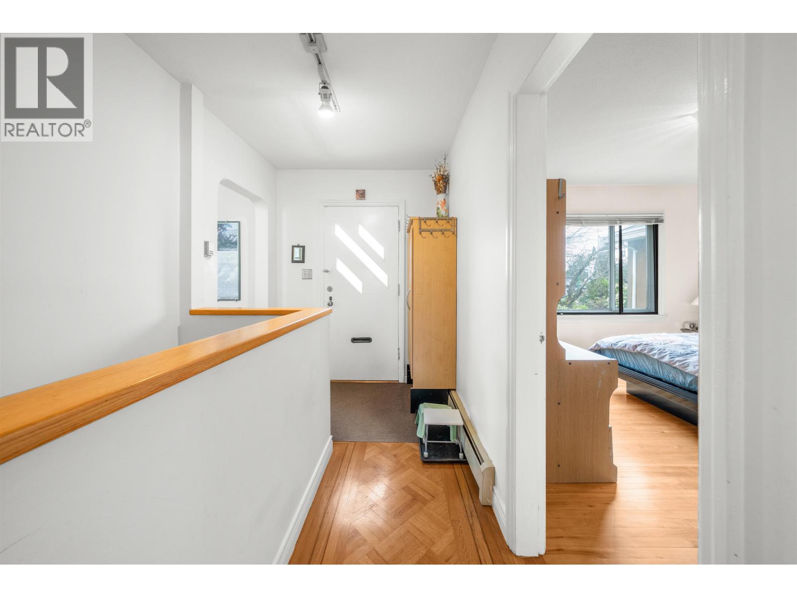 1371 DUTHIE AVENUE, Burnaby