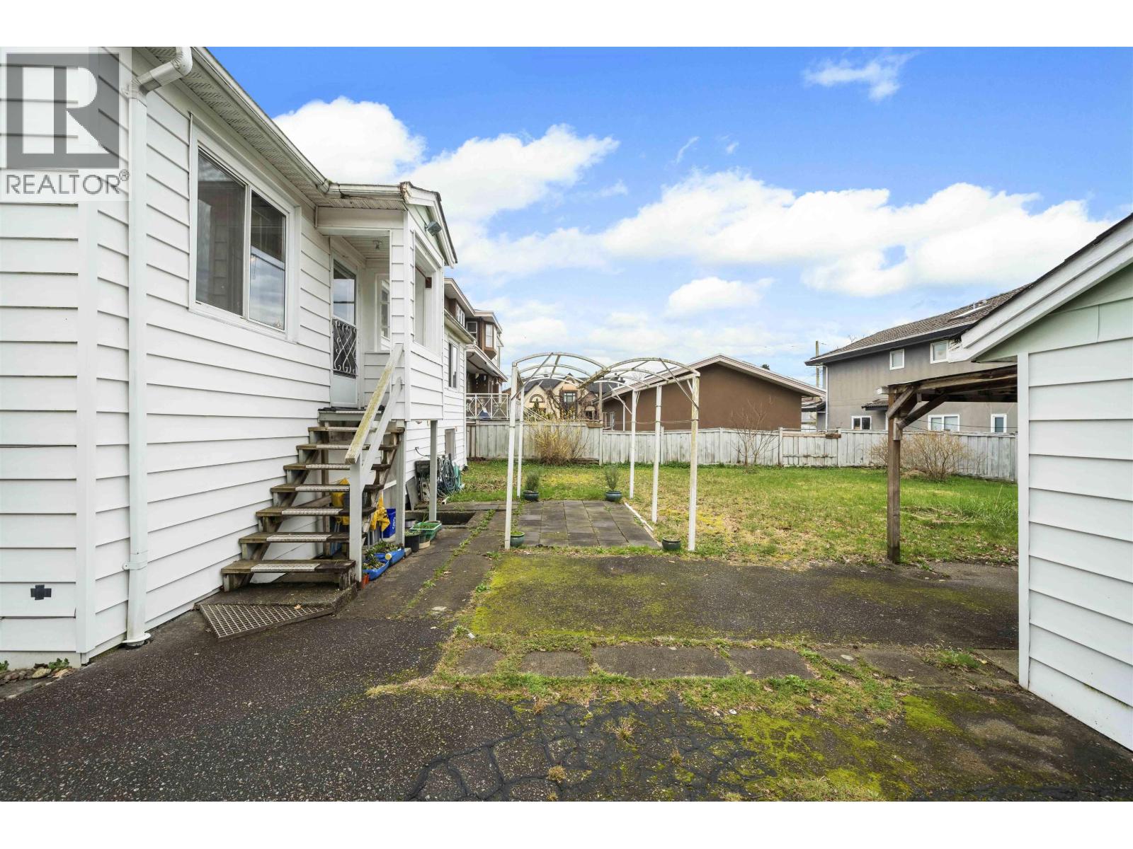 1371 DUTHIE AVENUE, Burnaby