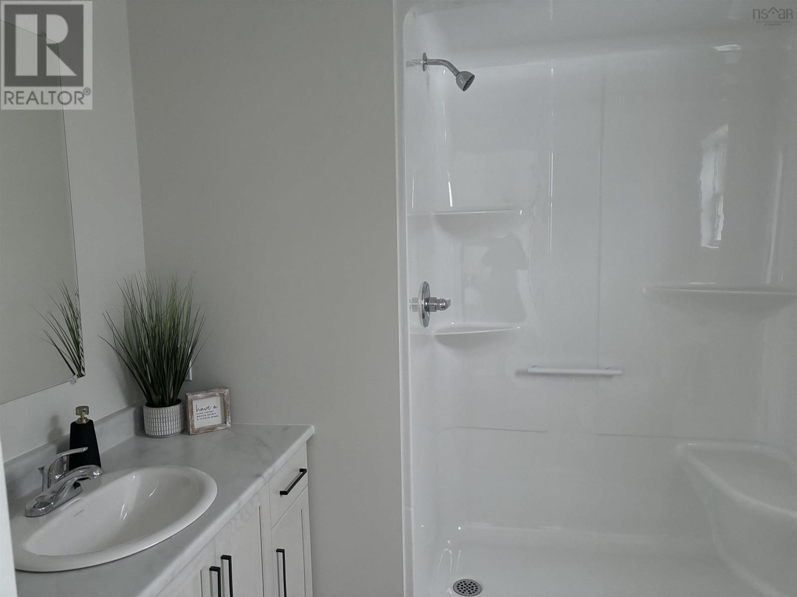 Property 10 of 13 of Lot A6 Narrows Road