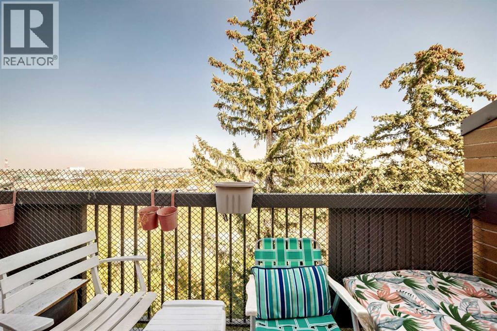 Single Family House for Sale in   Mchugh Court NE Mayland Heights Calgary 