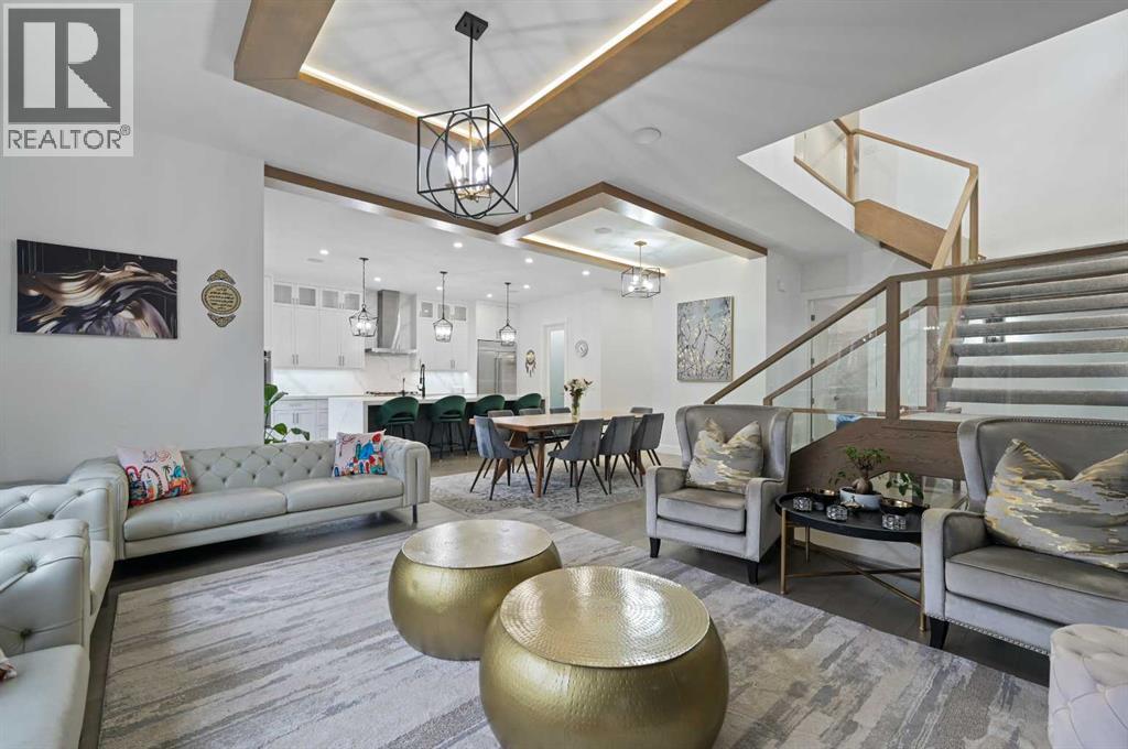 Single Family House for Sale in  Elkton Drive SW Springbank Hill Calgary 