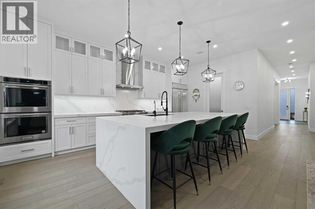 Single Family House for Sale in  Elkton Drive SW Springbank Hill Calgary 