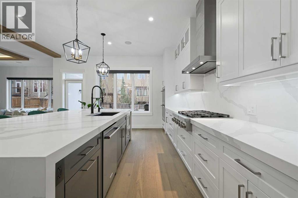 Single Family House for Sale in  Elkton Drive SW Springbank Hill Calgary 