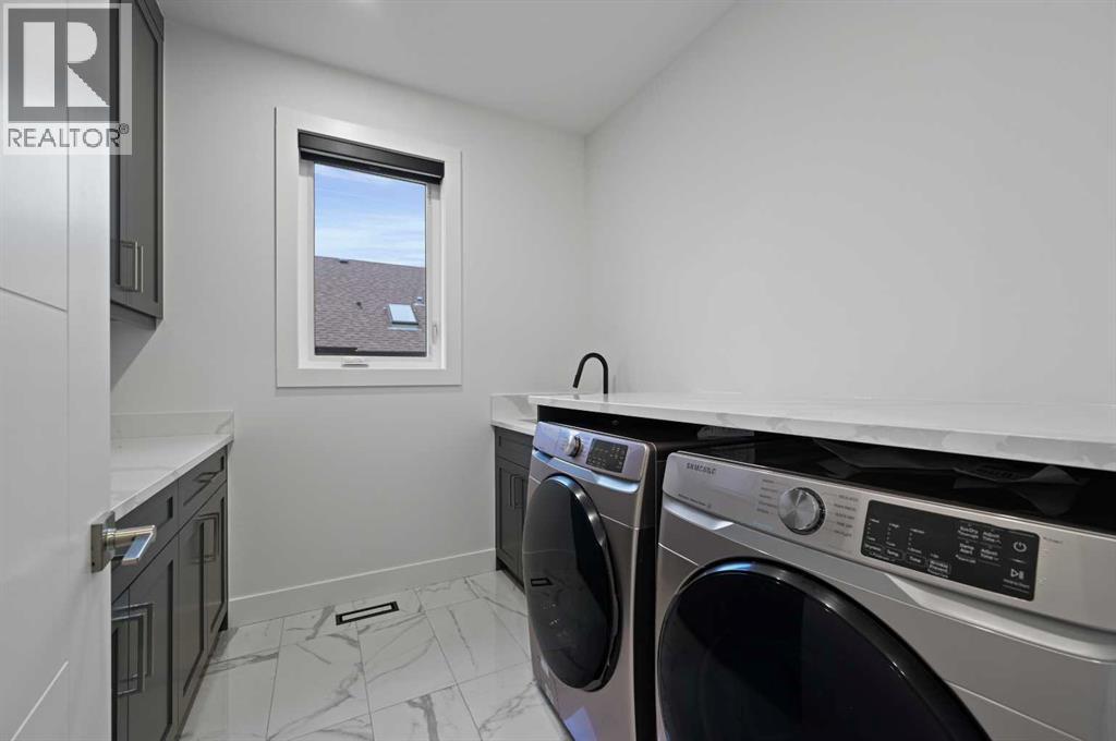 Single Family House for Sale in  Elkton Drive SW Springbank Hill Calgary 