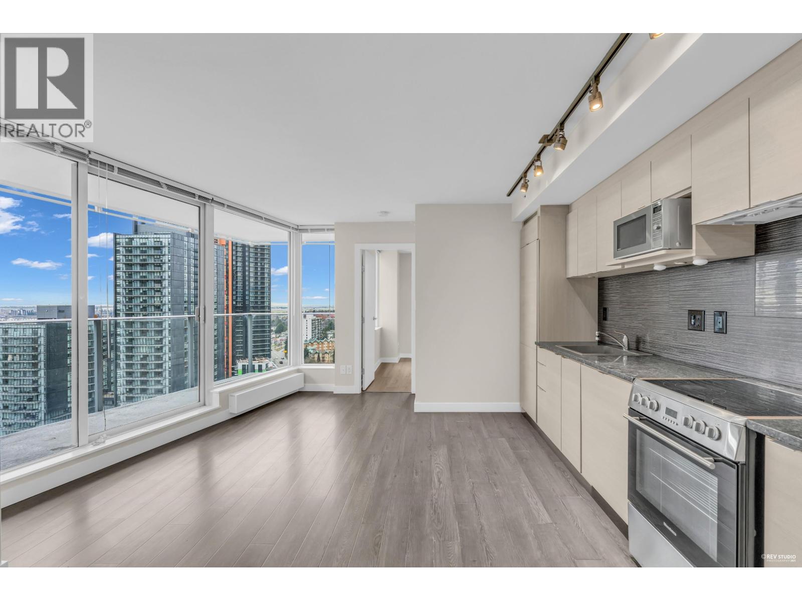 2203 488 MARINE Drive - photo 2