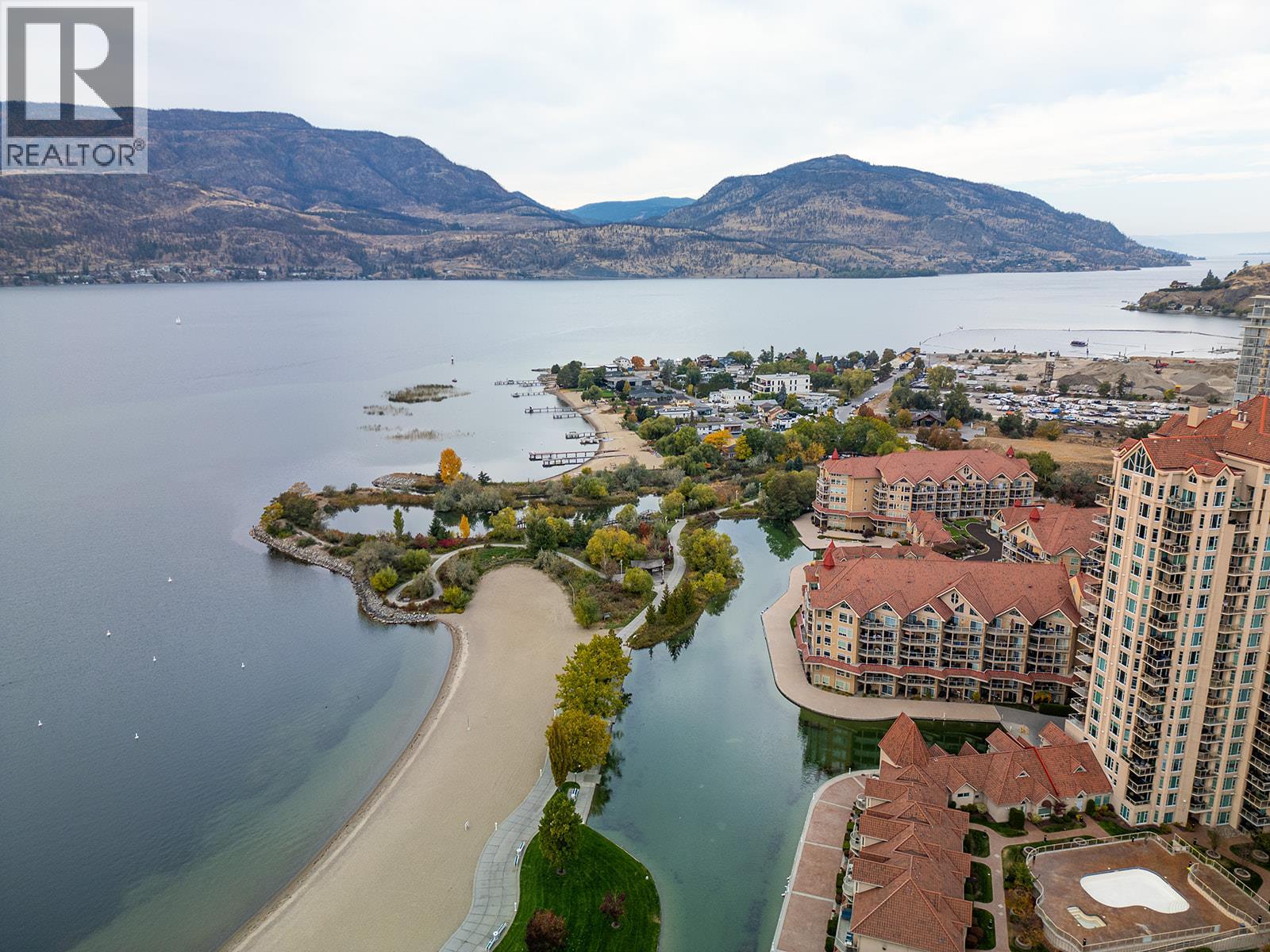 424 1099 Sunset Drive, Kelowna