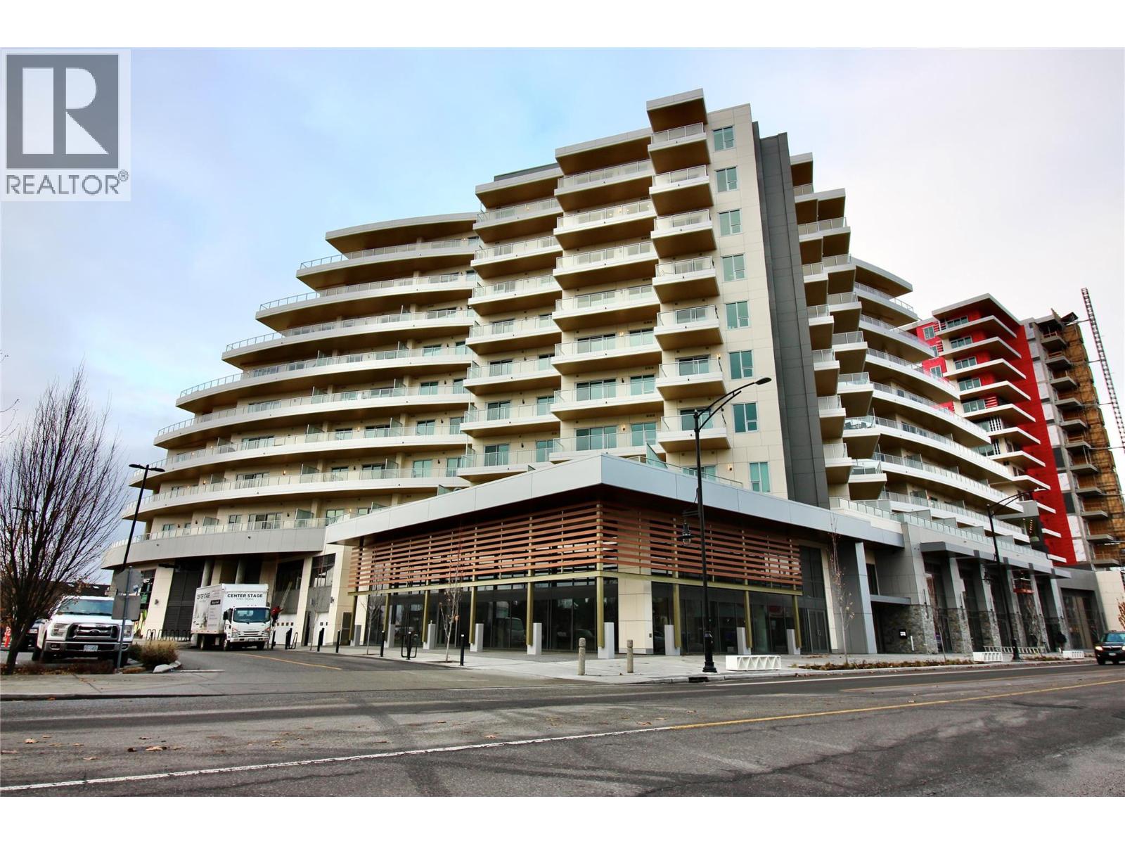 411 3340 Lakeshore Road, Kelowna