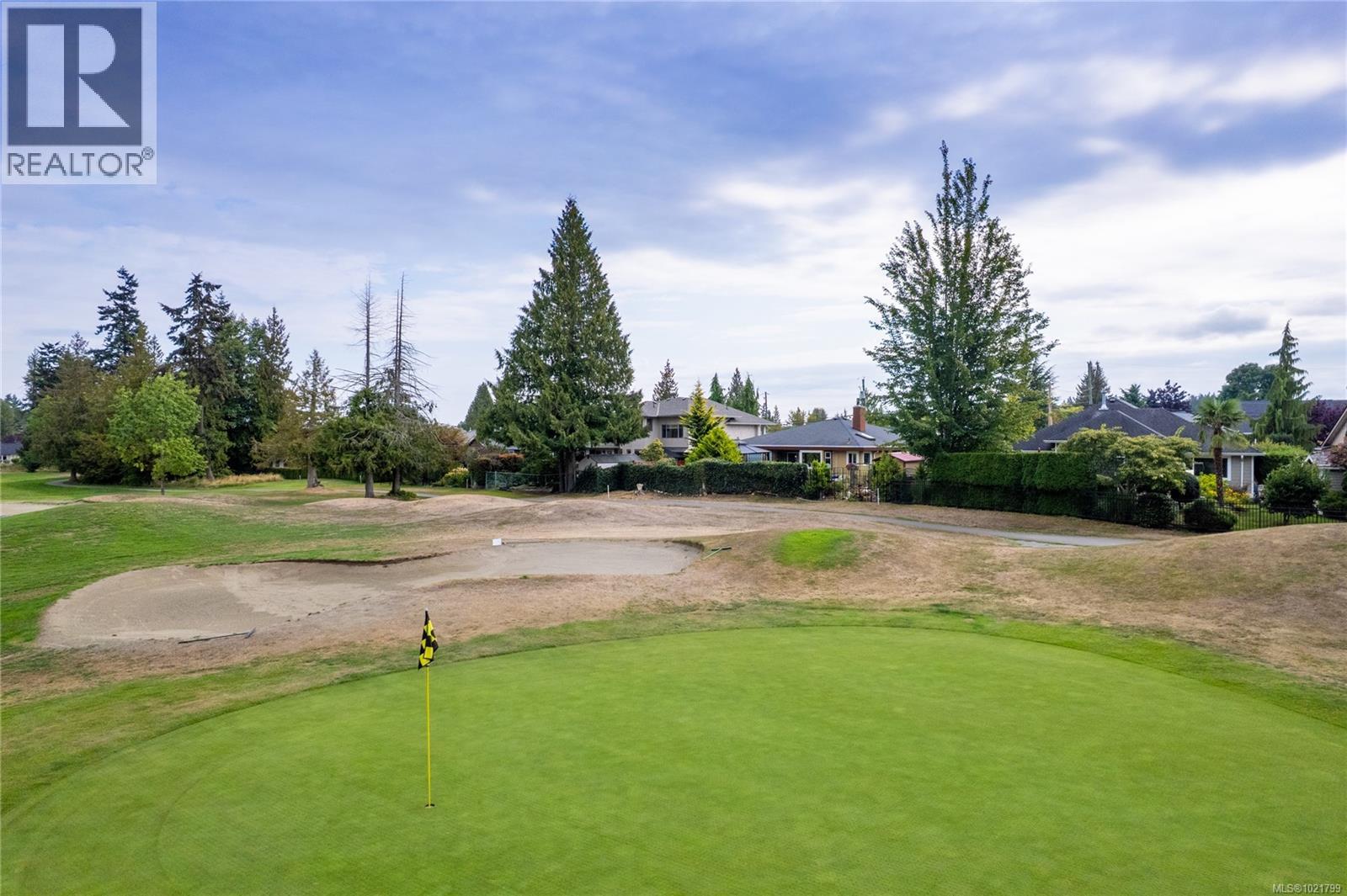 779 Mulholland Dr, Parksville