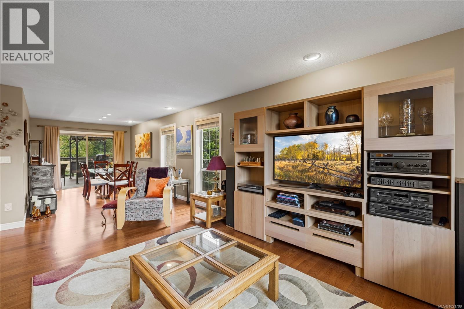 779 Mulholland Dr, Parksville