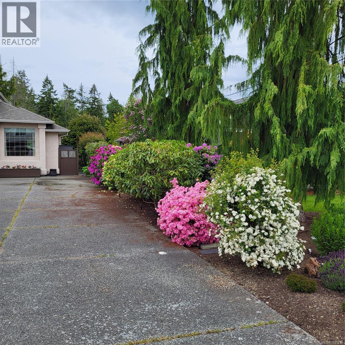 779 Mulholland Dr, Parksville