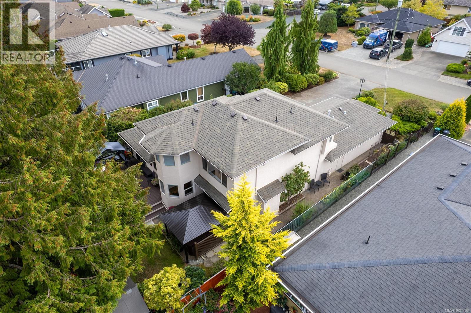 779 Mulholland Dr, Parksville