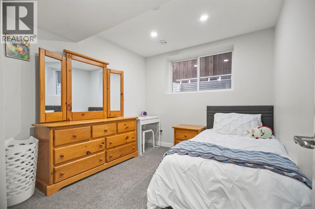 411 River Heights Crescent, Cochrane