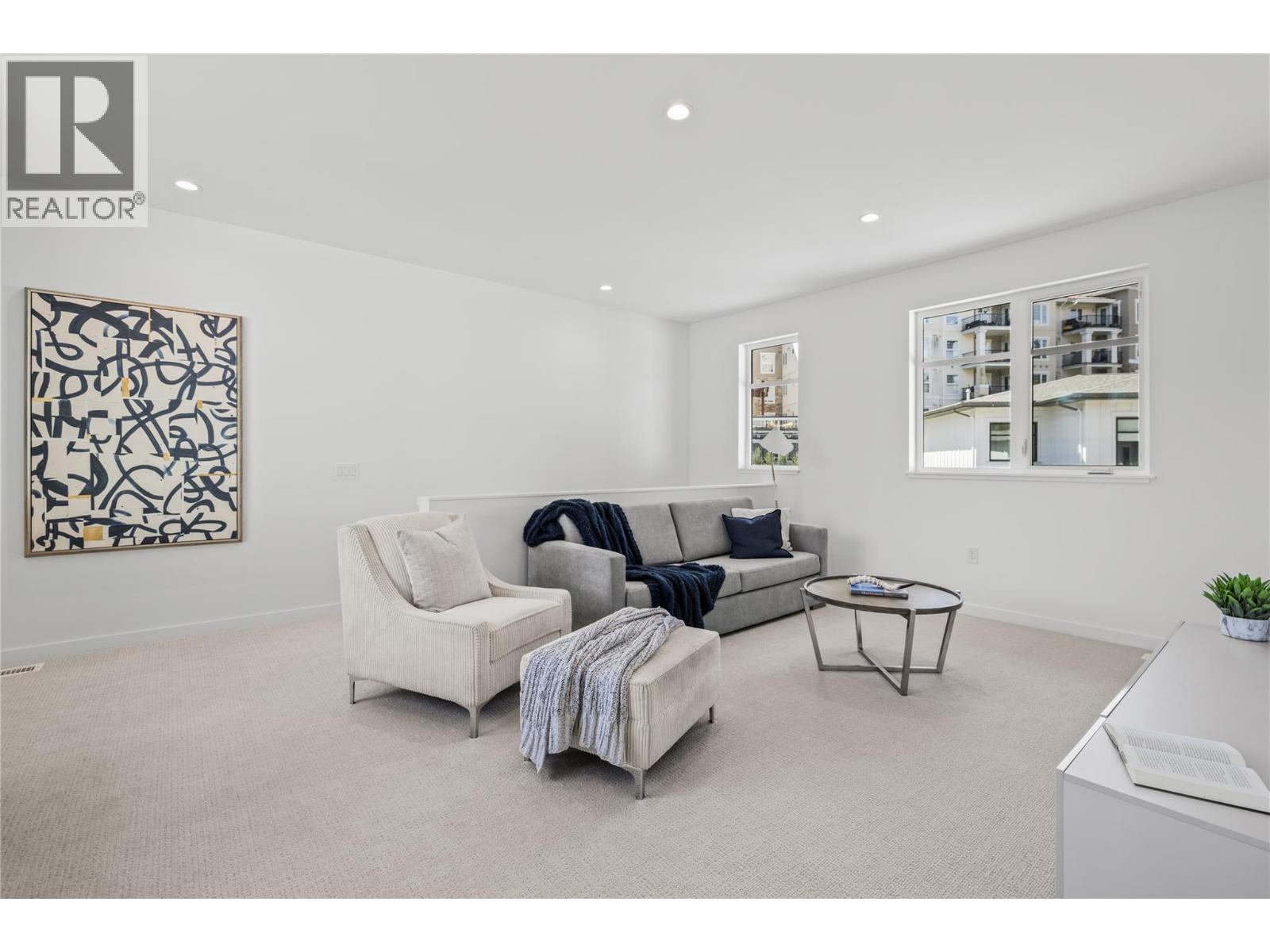 6 1979 Country Club Drive, Kelowna