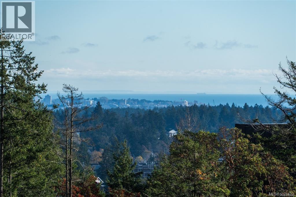 1243 Cedarbrook Way, Langford