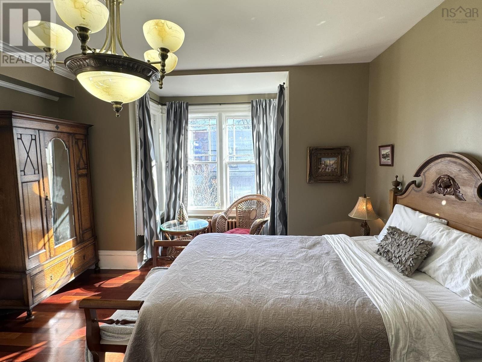 Property 38 of 49 of 190 Main Street