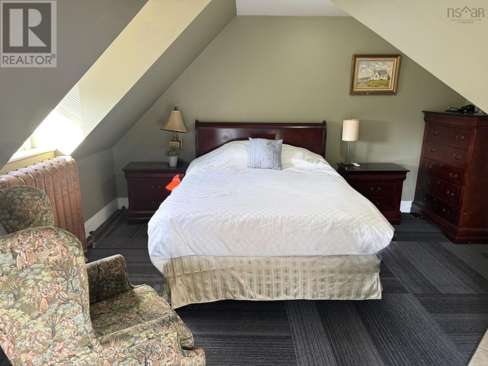 Property 27 of 49 of 190 Main Street