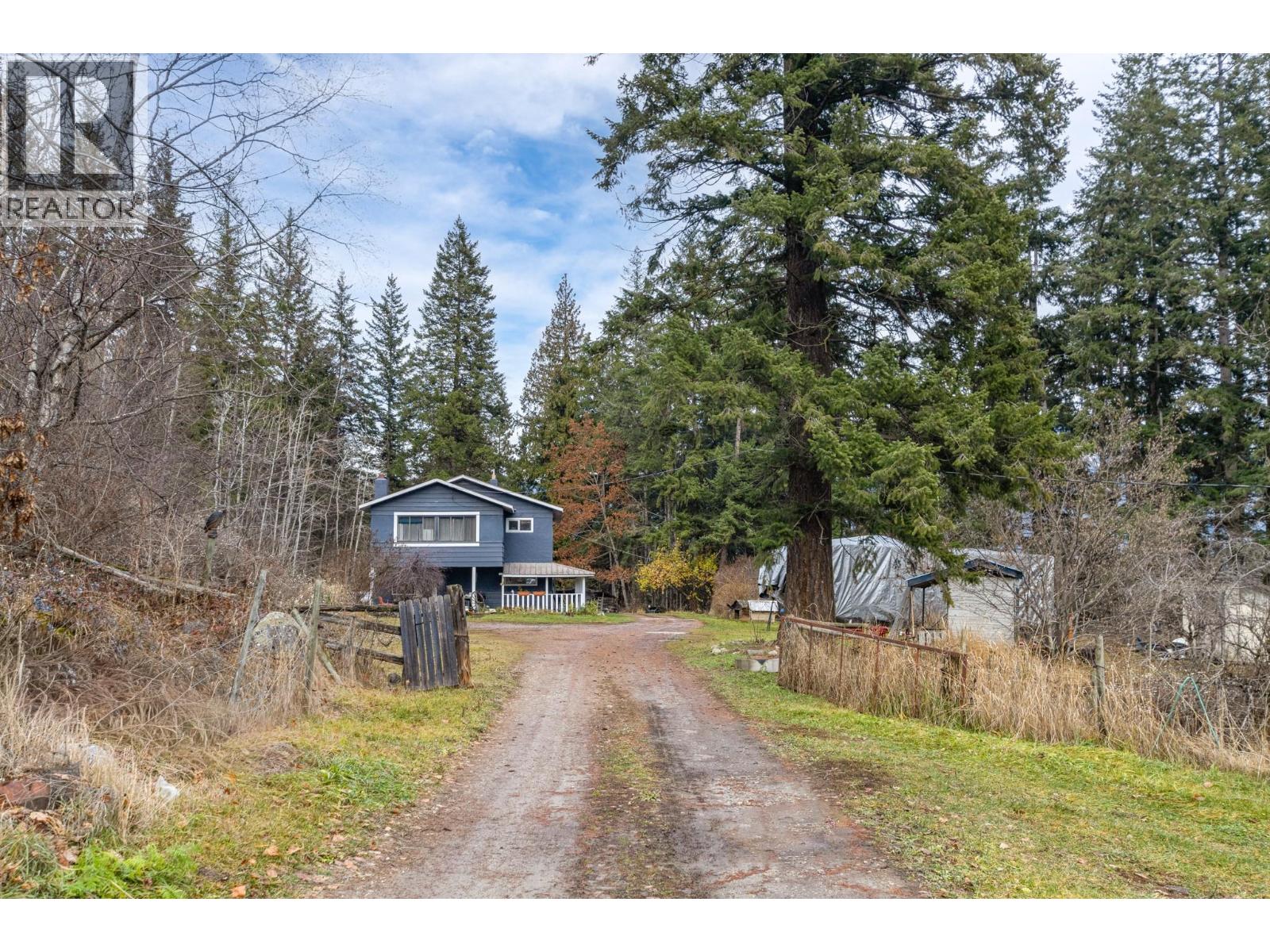 3591 65 Avenue NW, Salmon Arm