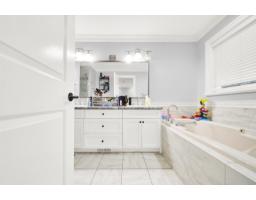 9467 163 Street, Surrey, BC V4N3C5 Photo 28