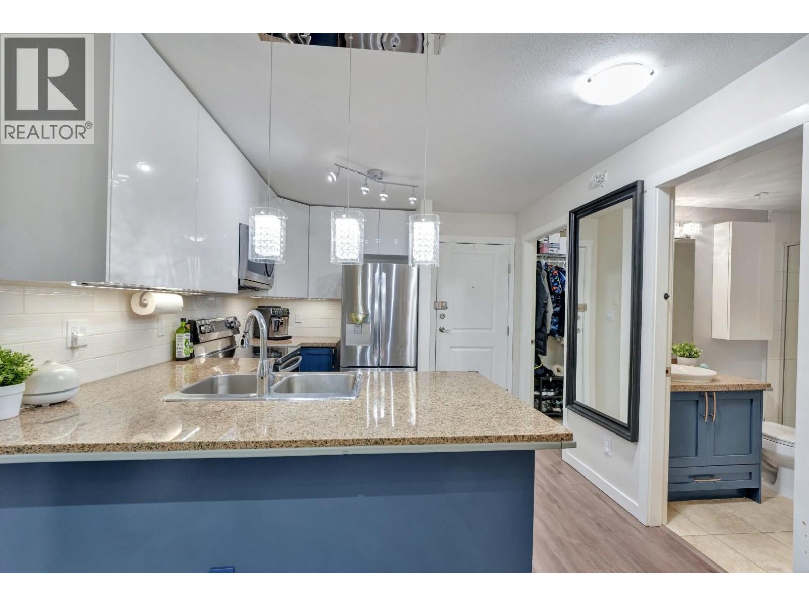 PH6 2373 ATKINS AVENUE, Port Coquitlam