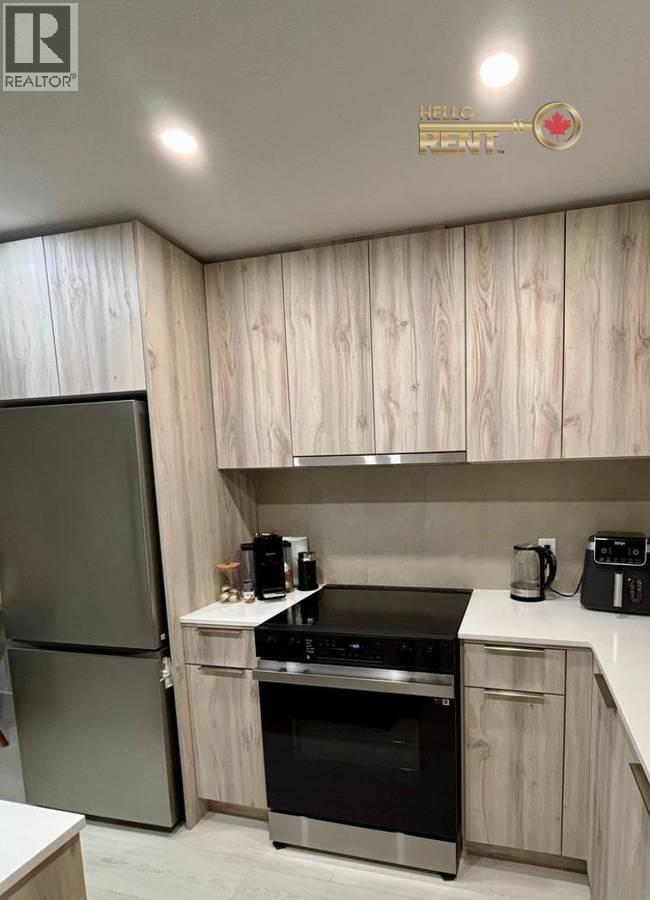 408 3594 MALSUM DRIVE, North Vancouver