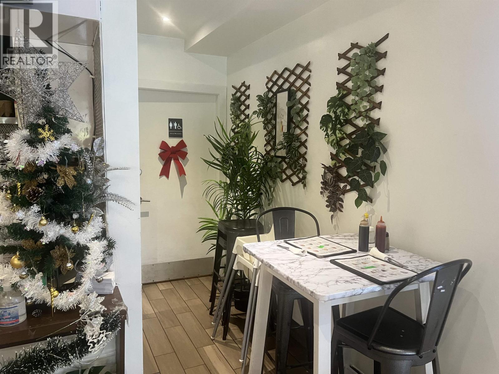 4091 KINGSWAY, Burnaby