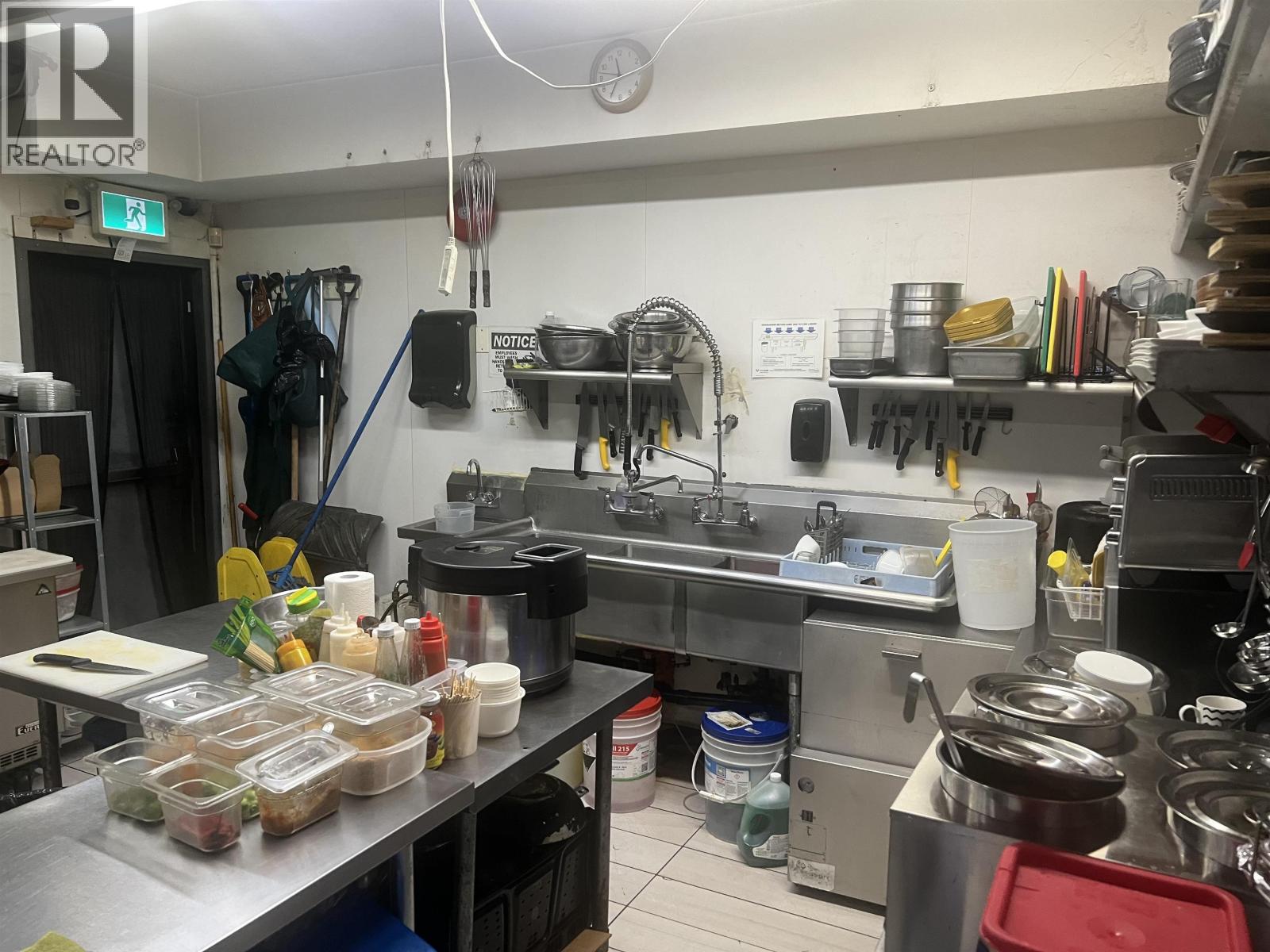 4091 KINGSWAY, Burnaby