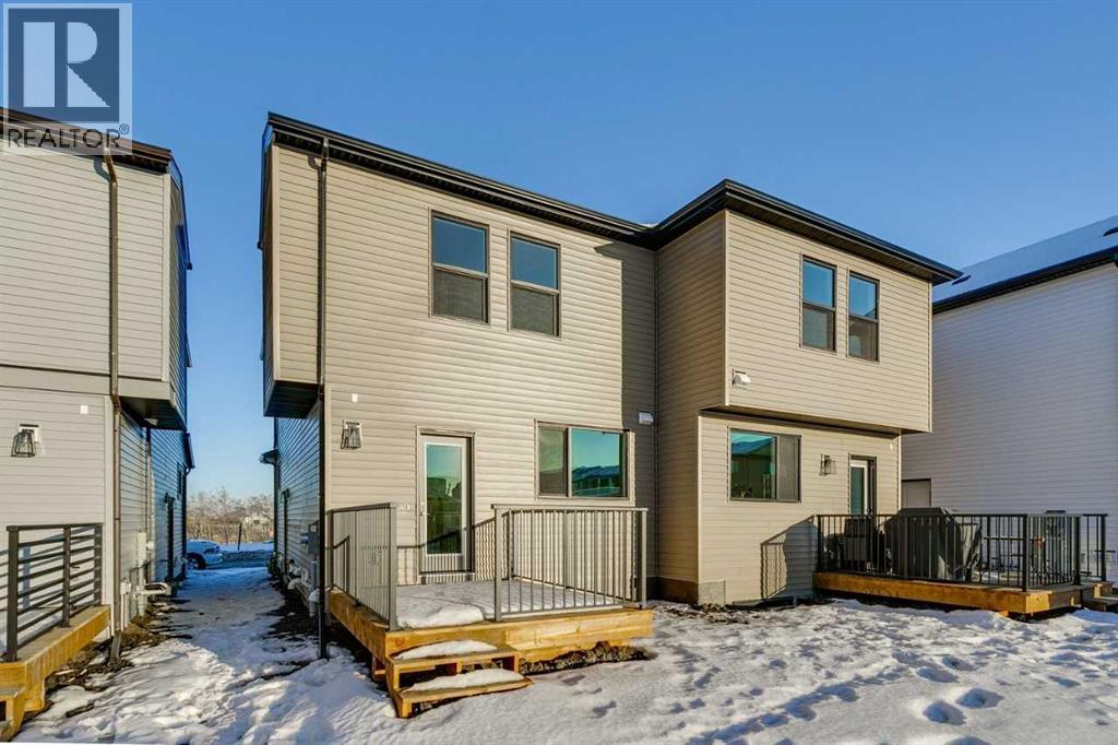 Single Family House for Sale in  Silverton Glen Way SW Silverado Calgary 