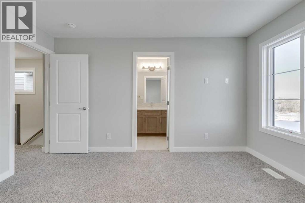 Single Family House for Sale in  Silverton Glen Way SW Silverado Calgary 