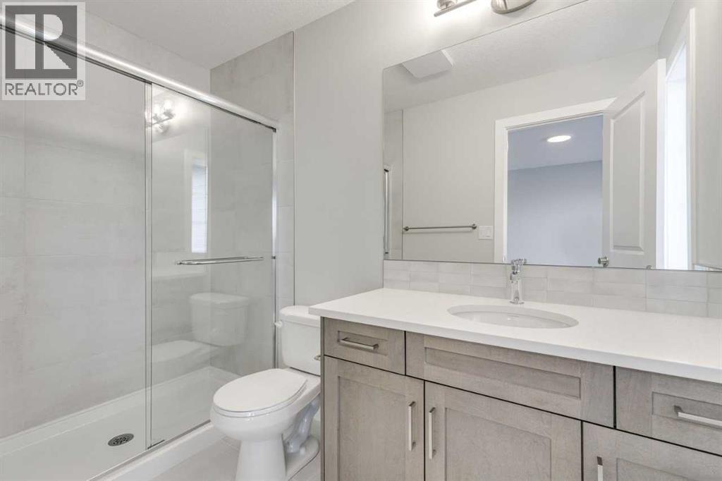 Single Family House for Sale in  Silverton Glen Way SW Silverado Calgary 