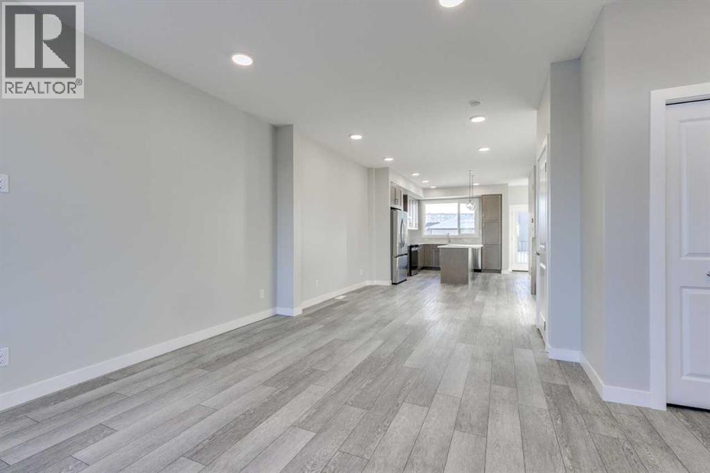 Single Family House for Sale in  Silverton Glen Way SW Silverado Calgary 