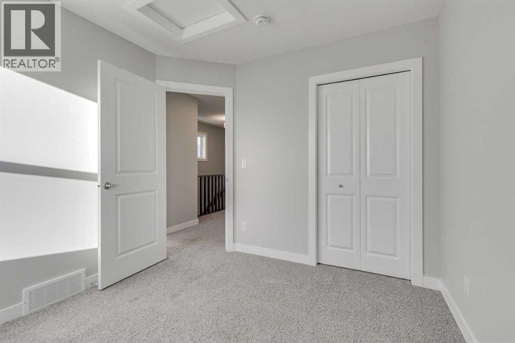 Single Family House for Sale in  Silverton Glen Way SW Silverado Calgary 