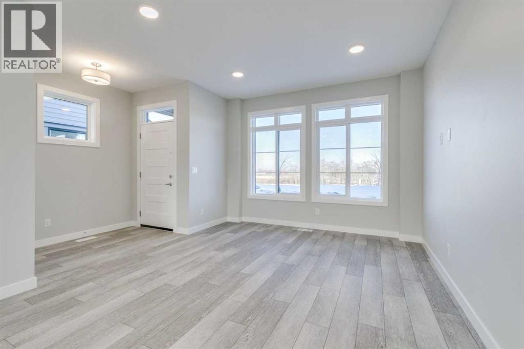 Single Family House for Sale in  Silverton Glen Way SW Silverado Calgary 