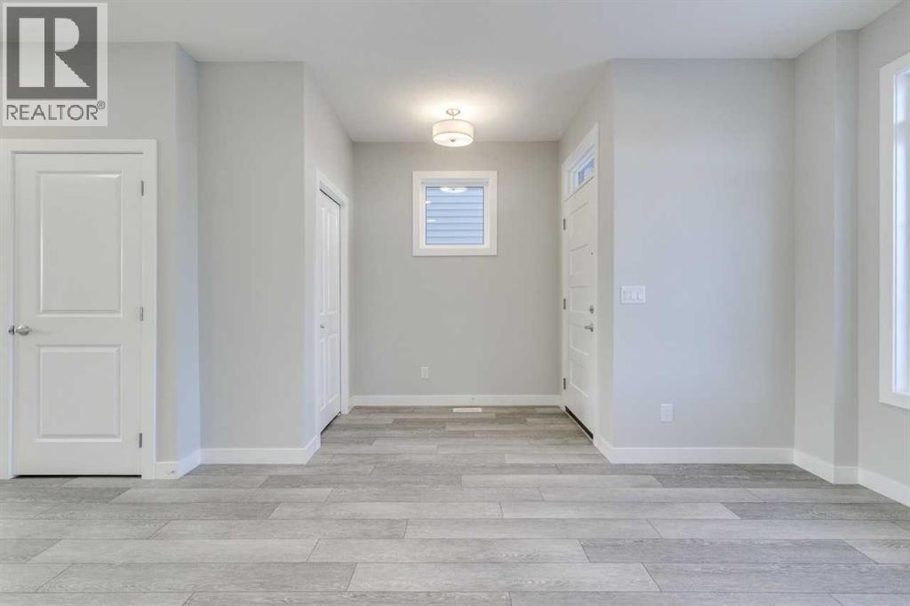 Single Family House for Sale in  Silverton Glen Way SW Silverado Calgary 