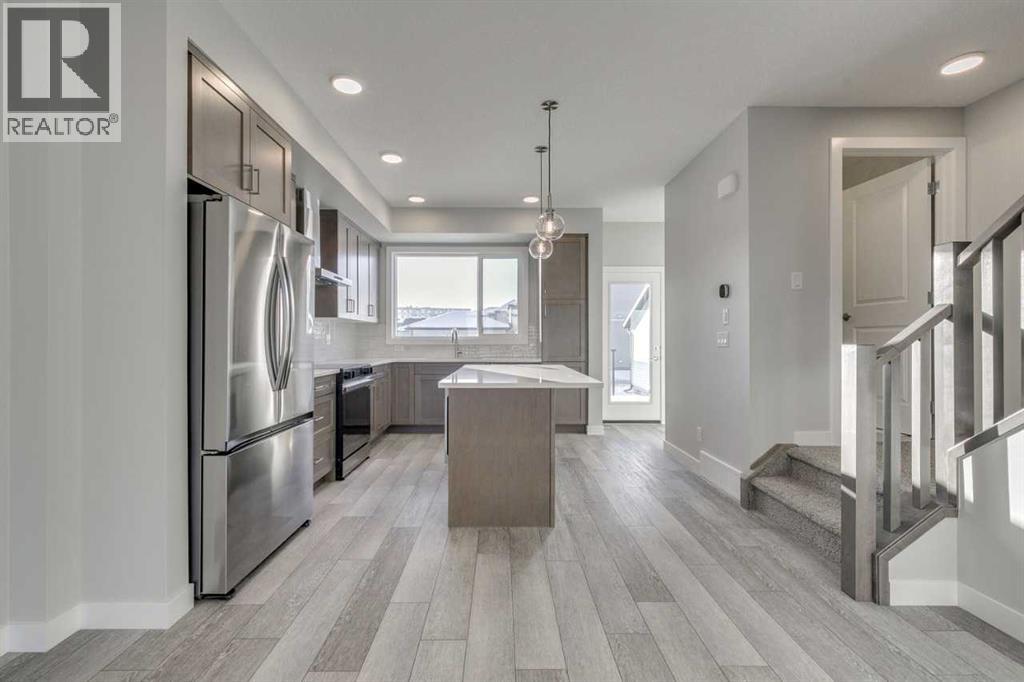 Single Family House for Sale in  Silverton Glen Way SW Silverado Calgary 