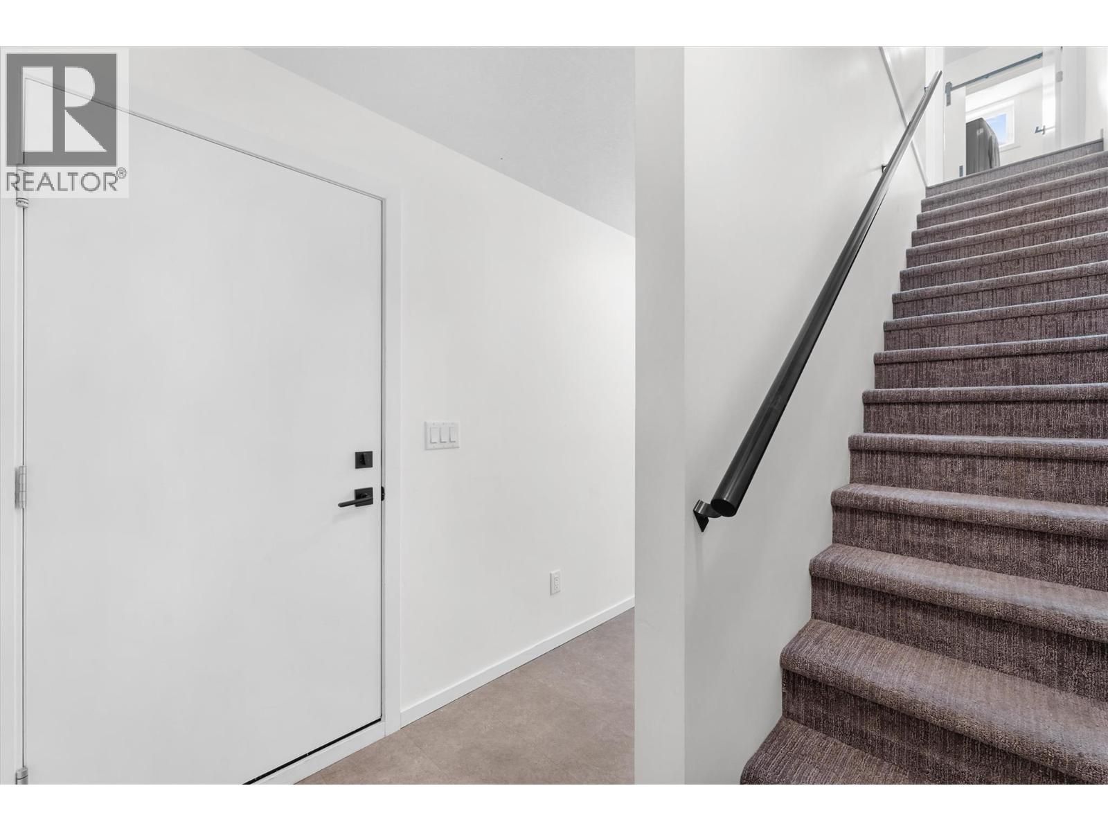 2 5400 Willow Drive, Vernon