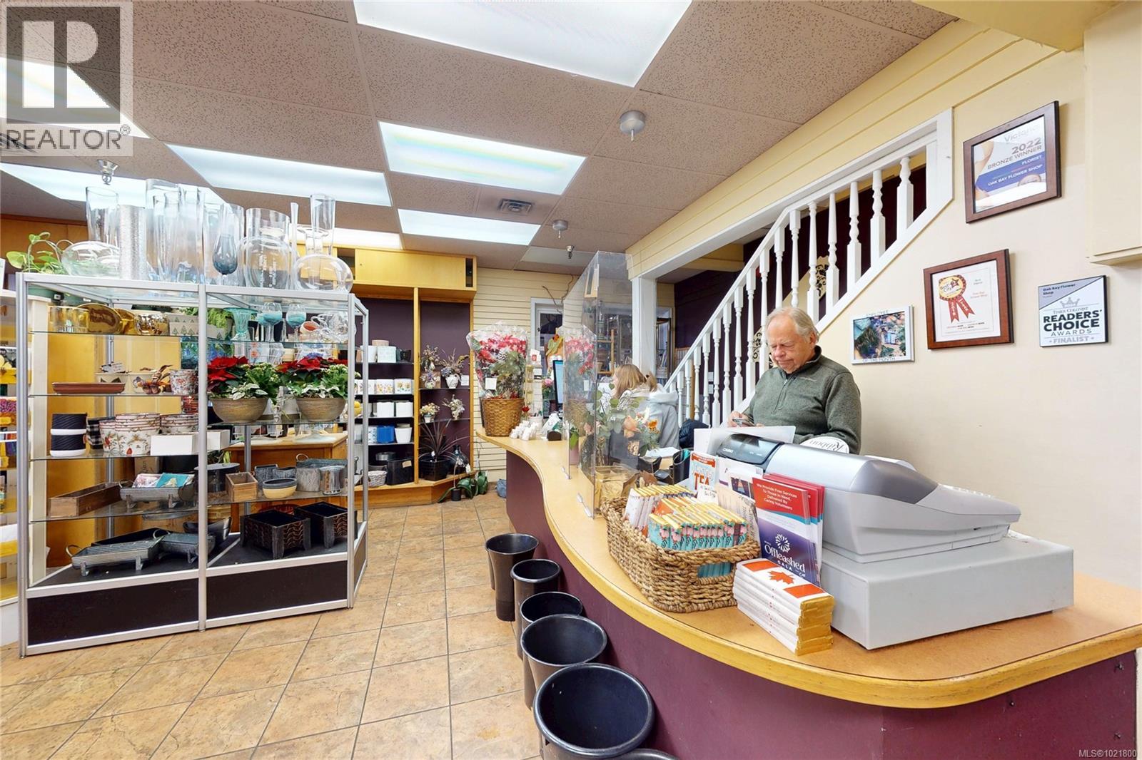 102 2187 Oak Bay Ave, Oak Bay