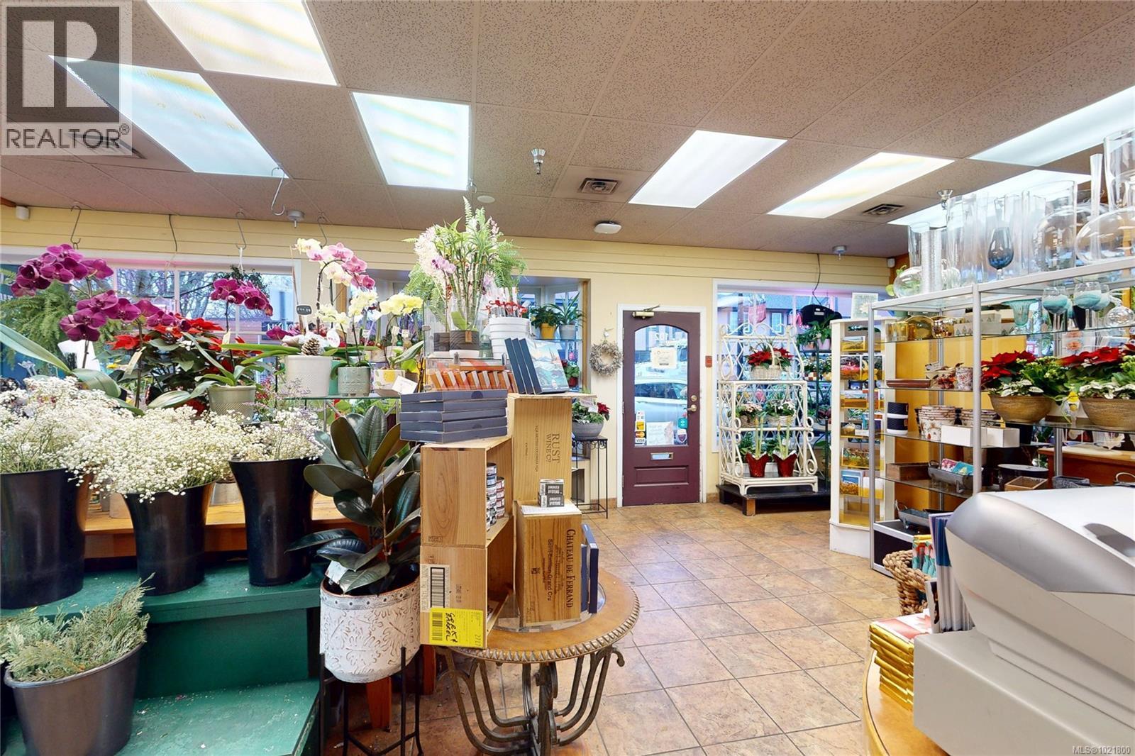 102 2187 Oak Bay Ave, Oak Bay