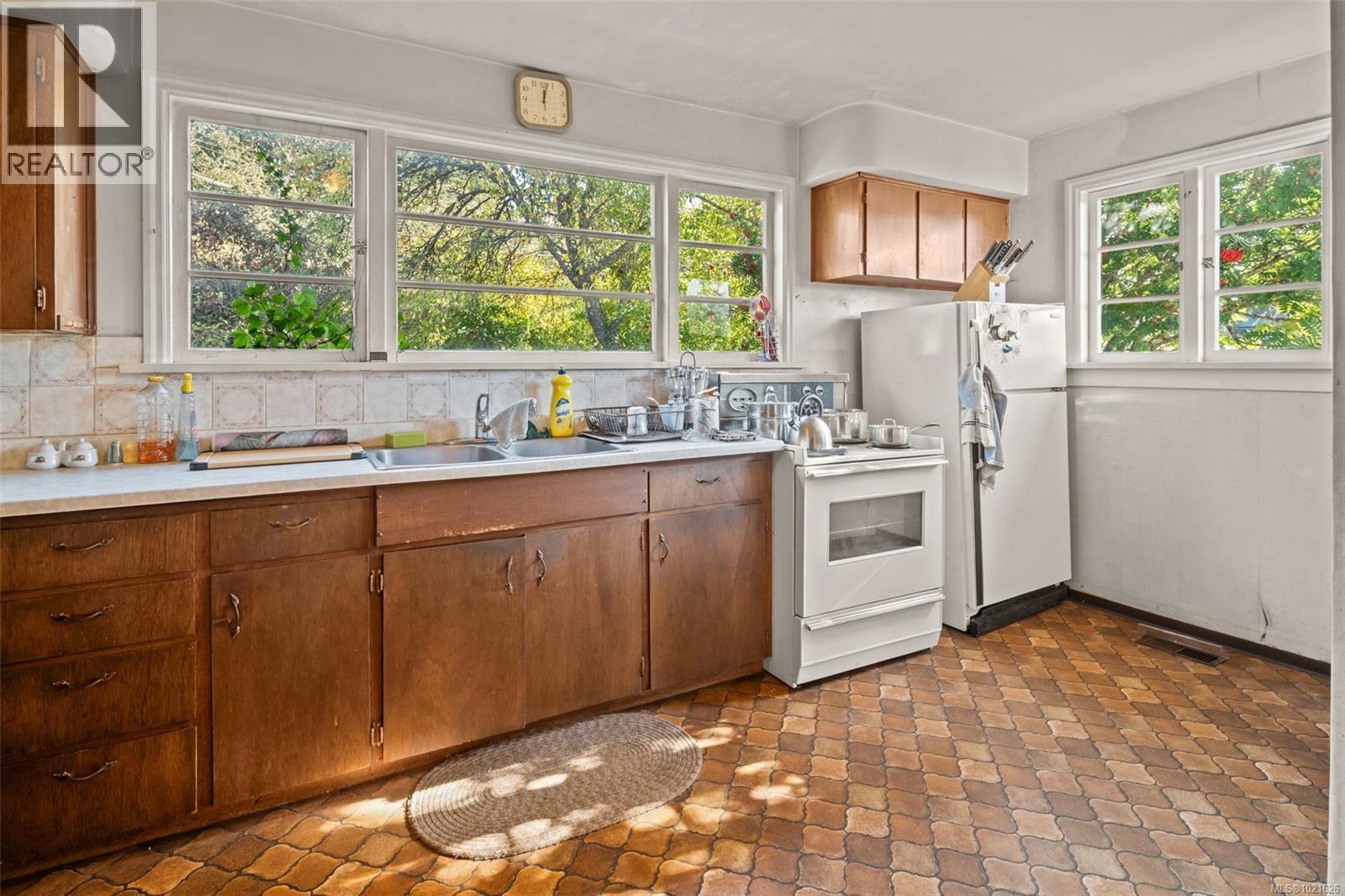 533 View Royal Ave, View Royal