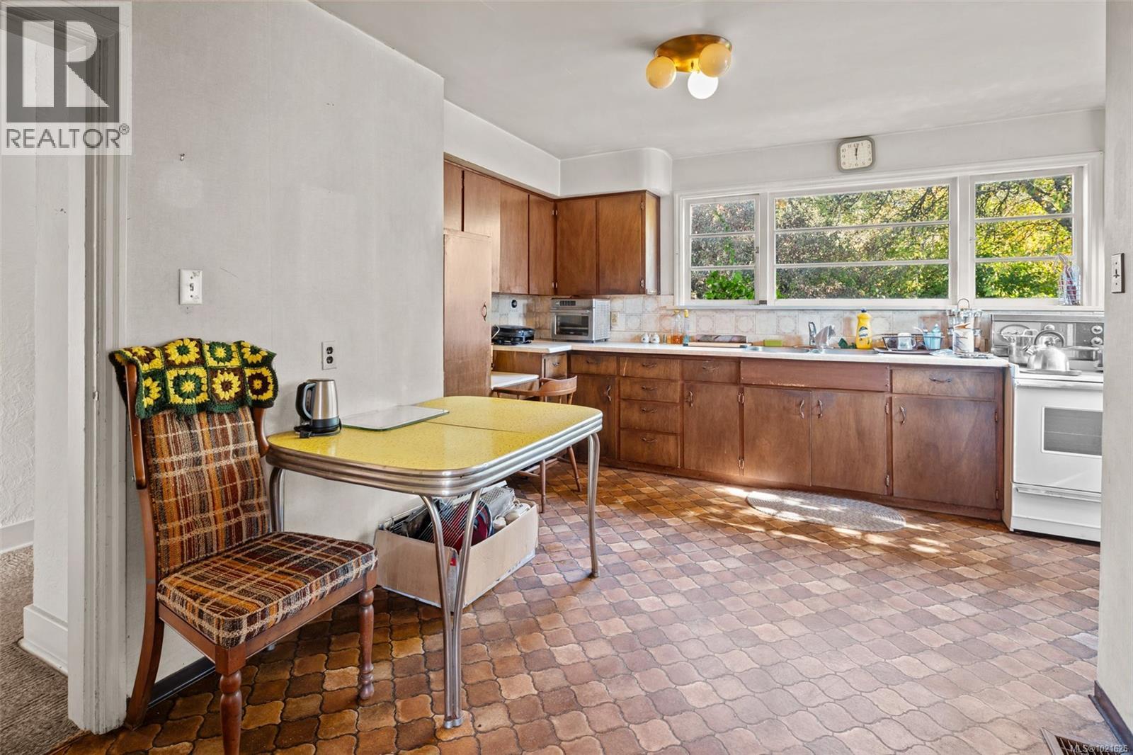 533 View Royal Ave, View Royal