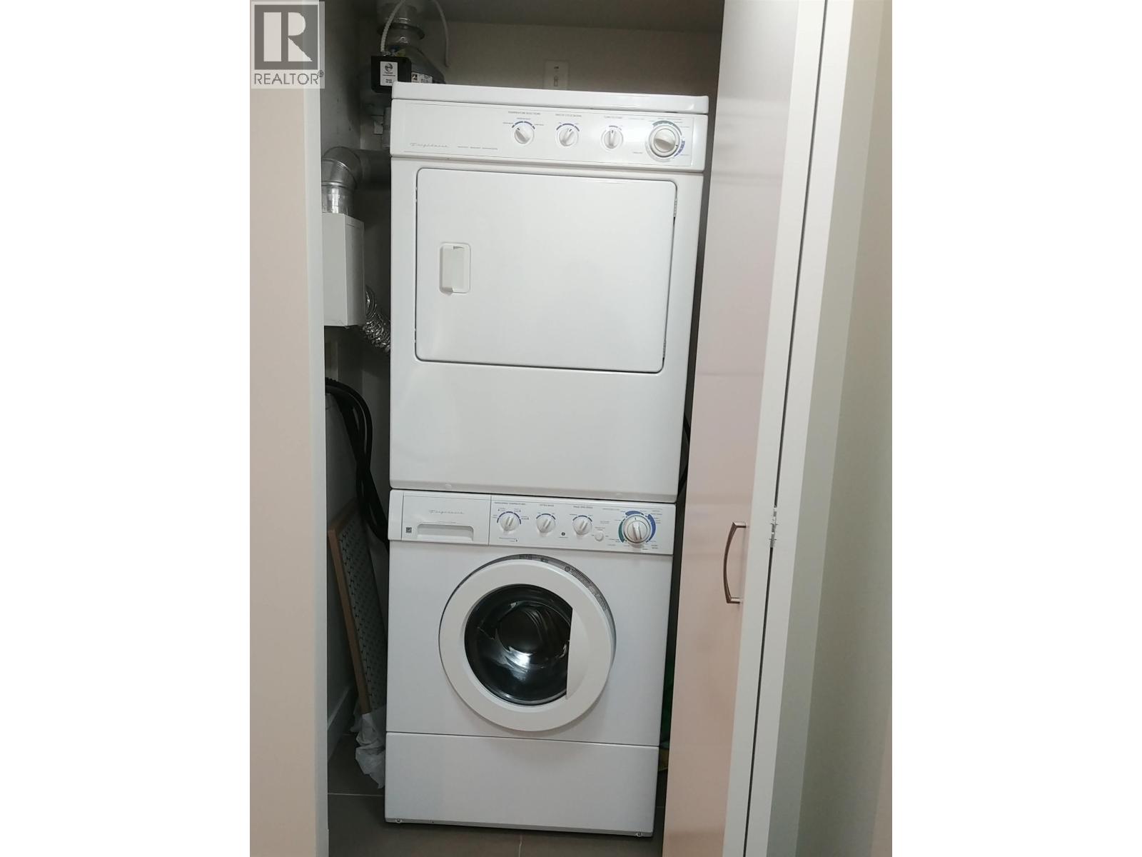 #1512-8033 SABA Road, Richmond