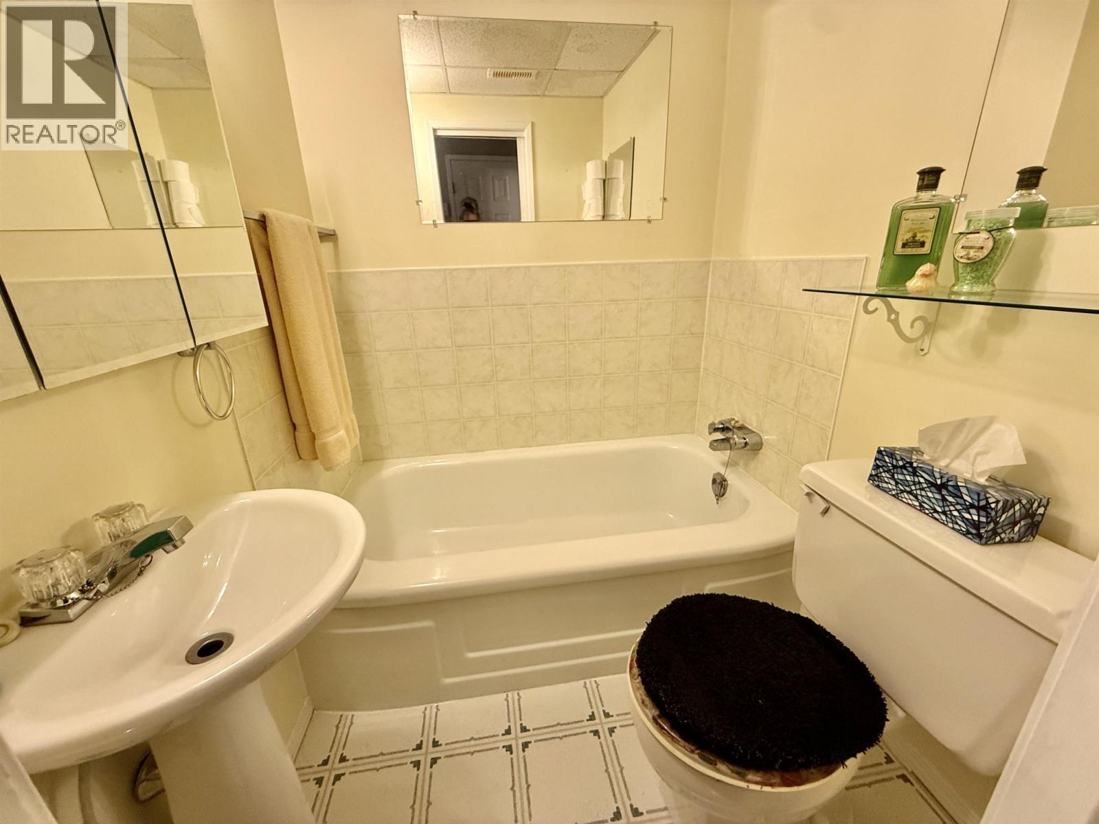 1676 7TH AVENUE, Prince George